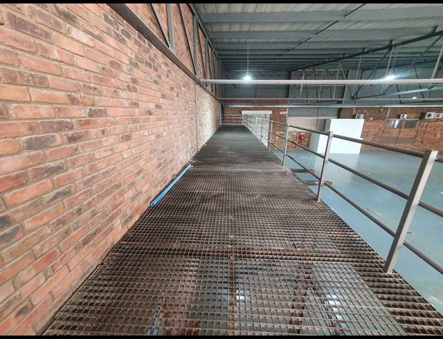 2,805M² WAREHOUSE TO LET IN ORMONDE